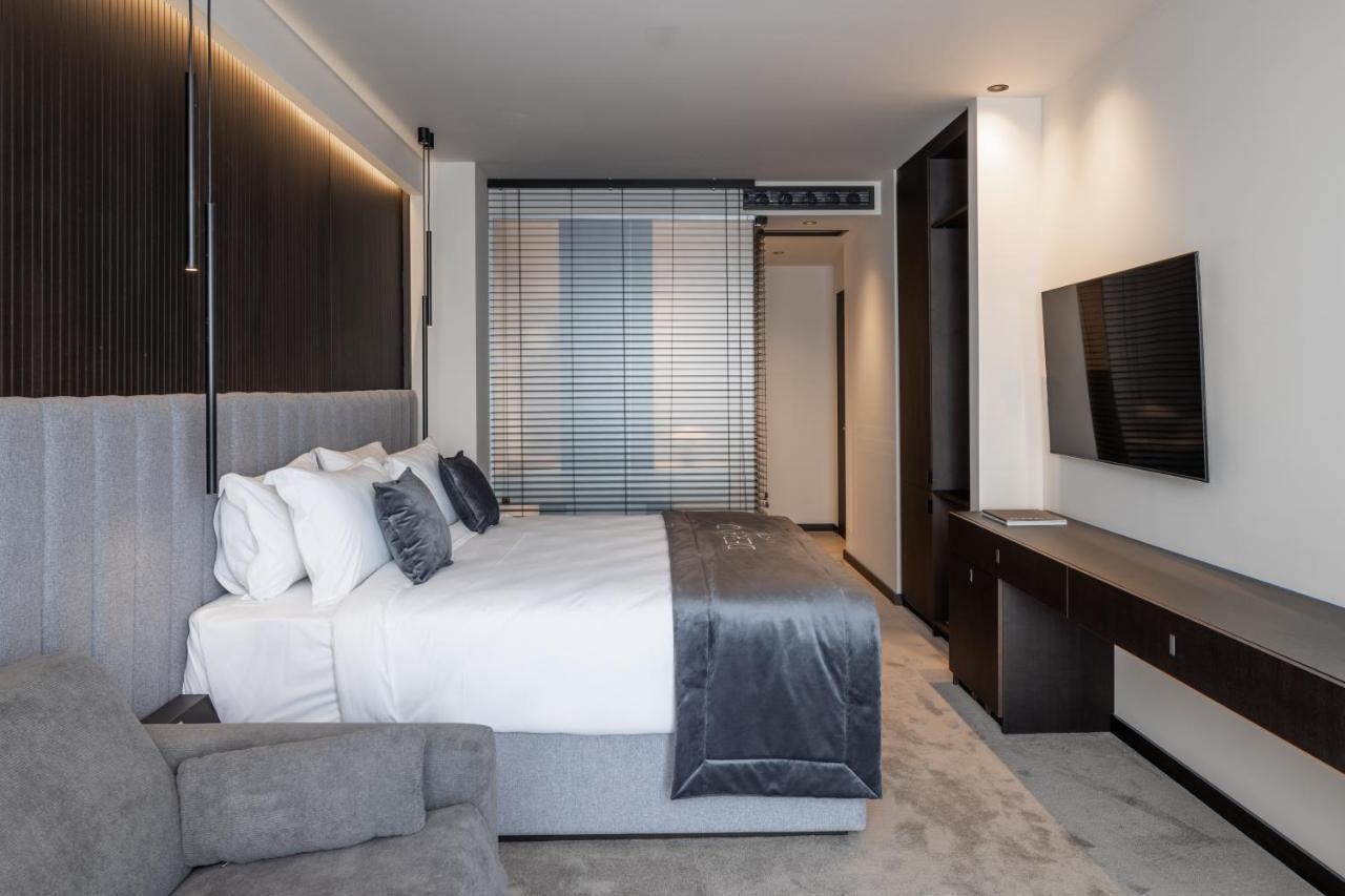 Derand Hotel Pristina Exteriör bild